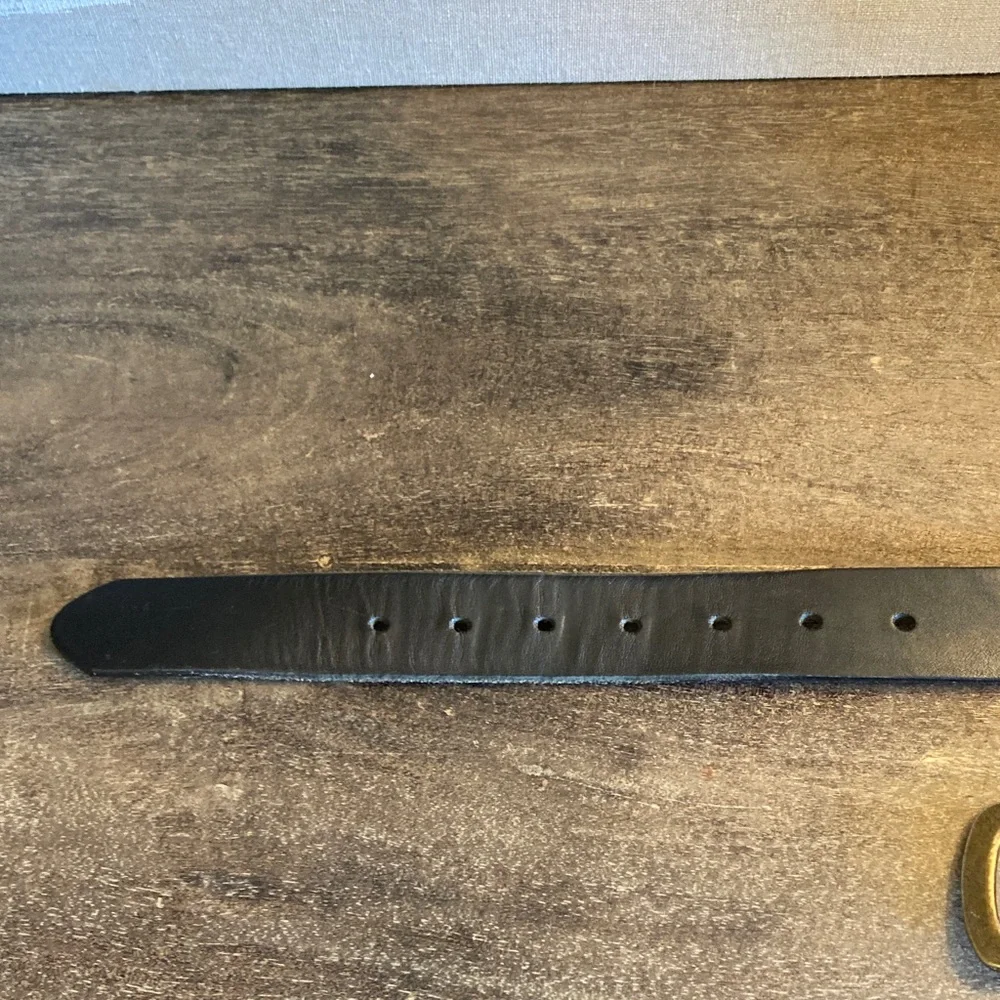 Duluth Trading Men's‎ Black Leather Belt Brushed Gold Buckle Size 48 Classic
